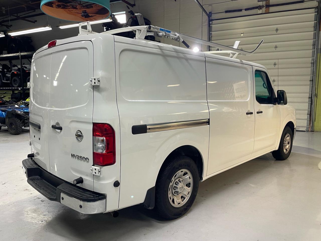 2021 Nissan NV Cargo NV2500    ROOF RACK   SHELVING   DIVIDER  ACCIDENT Photo