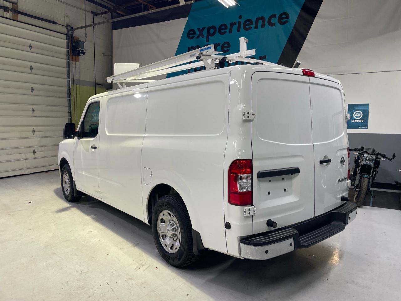 2021 Nissan NV Cargo NV2500    ROOF RACK   SHELVING   DIVIDER  ACCIDENT Photo