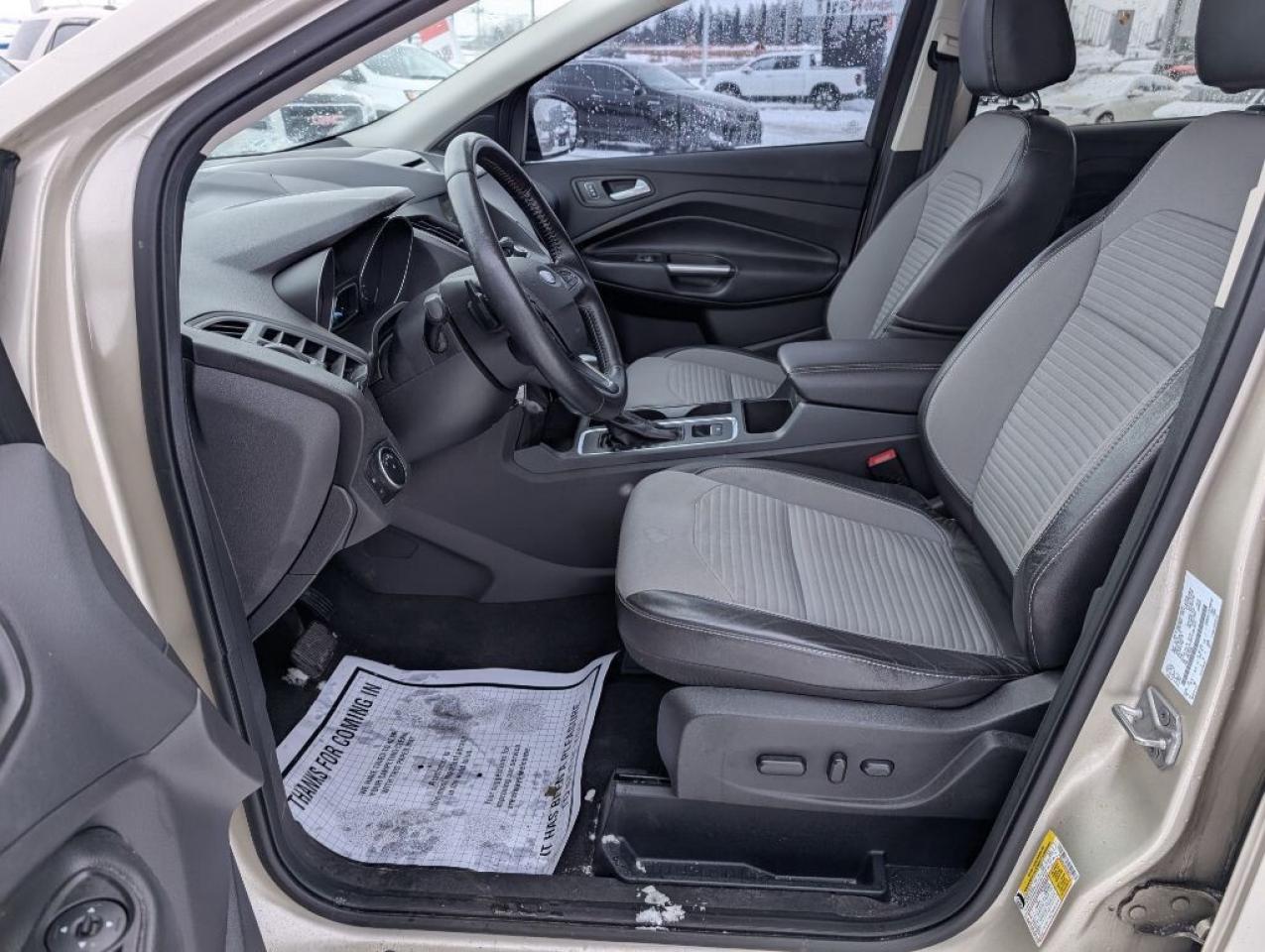 2017 Ford Escape SE   CAMERA   HTD SEATS Photo