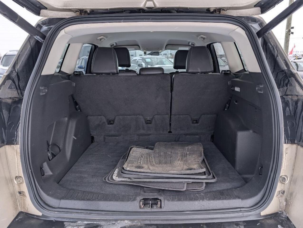 2017 Ford Escape SE   CAMERA   HTD SEATS Photo