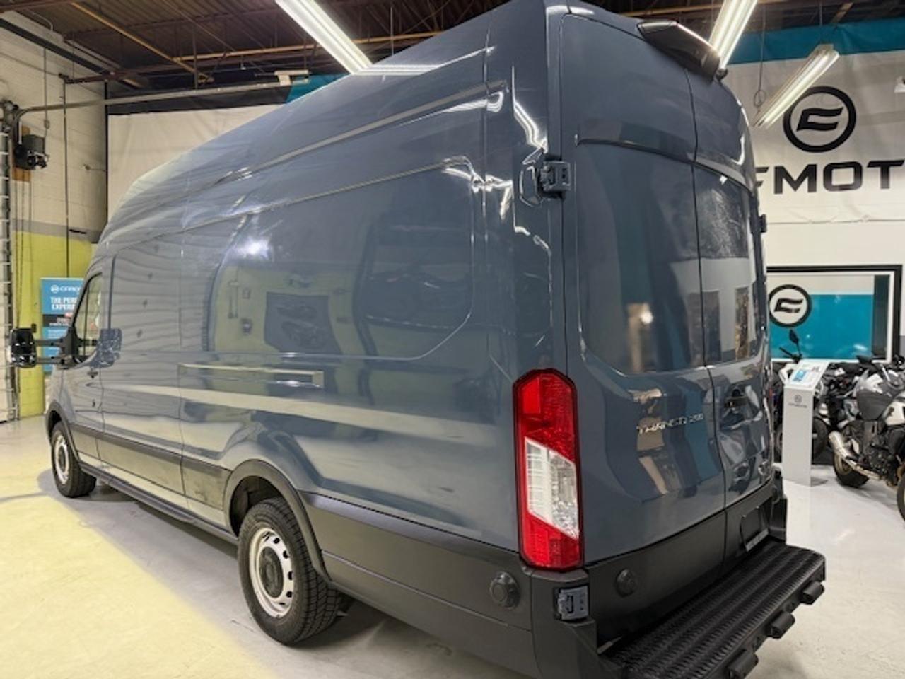 2021 Ford Transit Cargo Van T-250 148 EL   EXTRA LONG   CAMERA   HIGH ROOF   W Photo