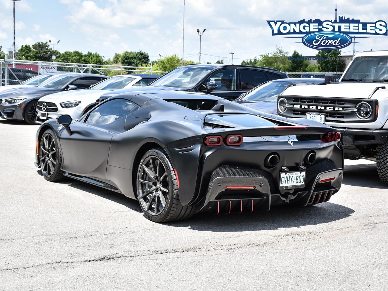 2023 Ferrari SF90 Spider SPIDER NERO ROSS MATTE 1,275 KMS THE ONE TO BUY! Photo