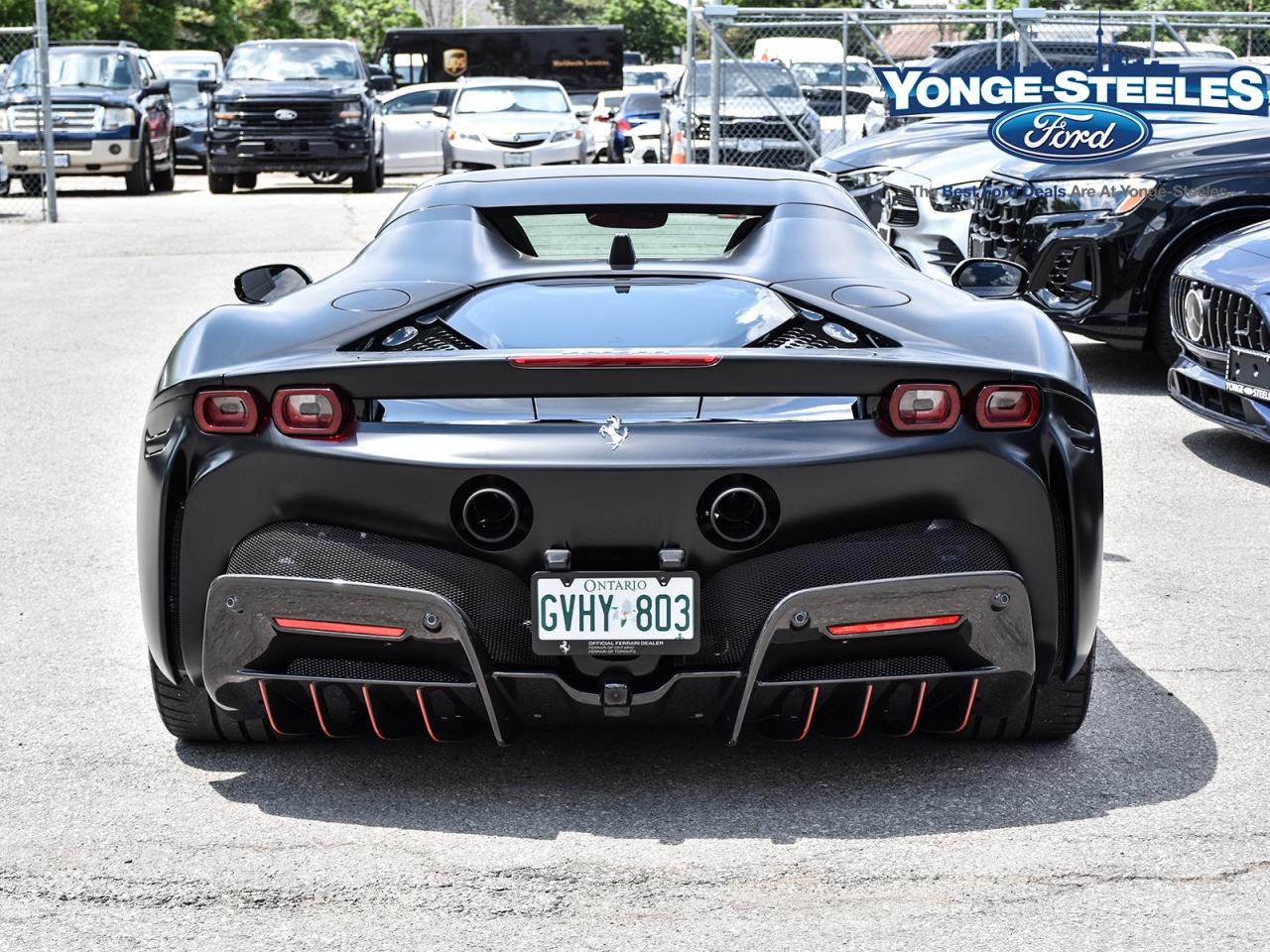 2023 Ferrari SF90 Spider SPIDER NERO ROSS MATTE 1,275 KMS THE ONE TO BUY! Photo
