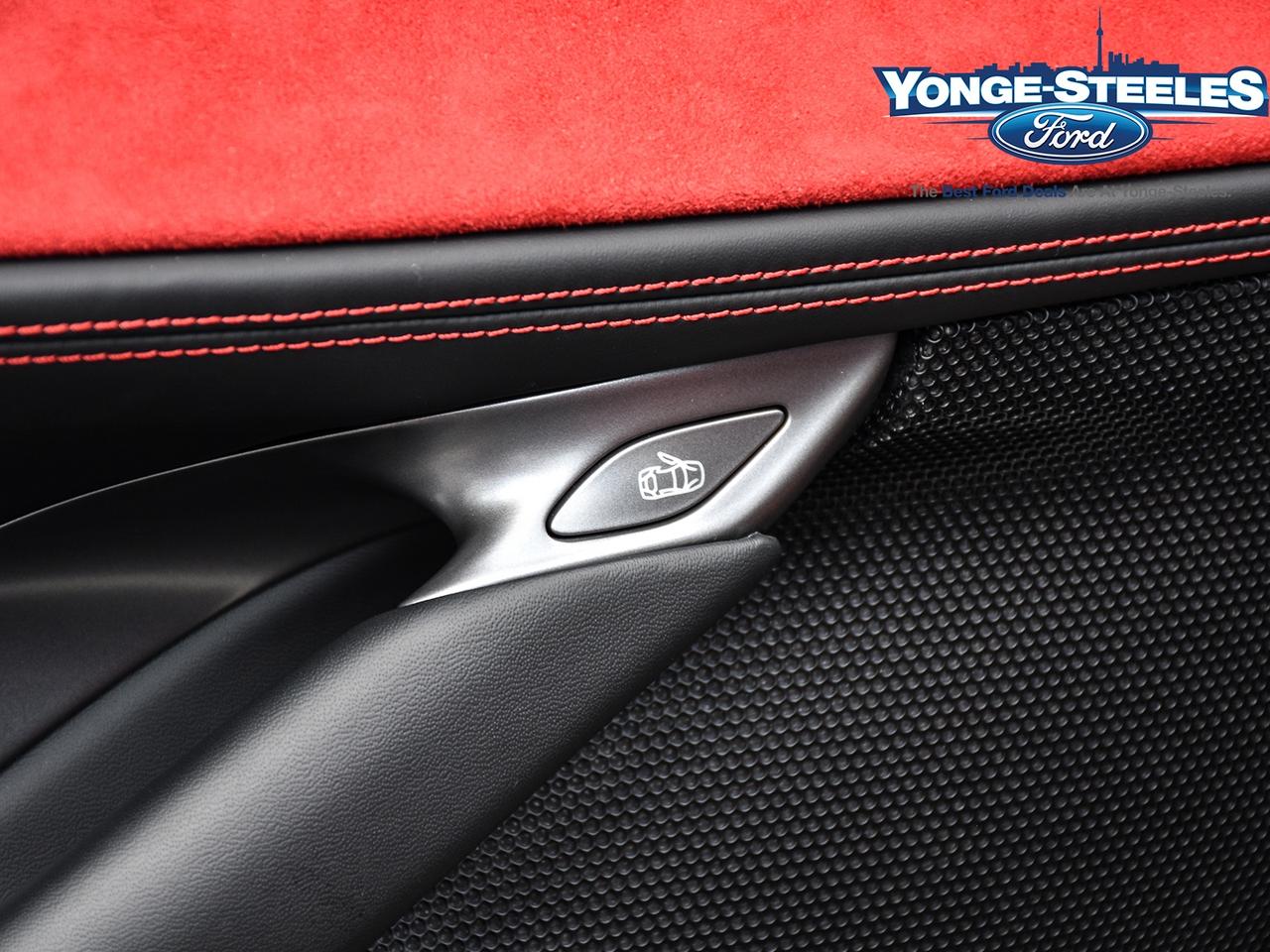 2023 Ferrari SF90 Spider SPIDER NERO ROSS MATTE 1,275 KMS THE ONE TO BUY! Photo