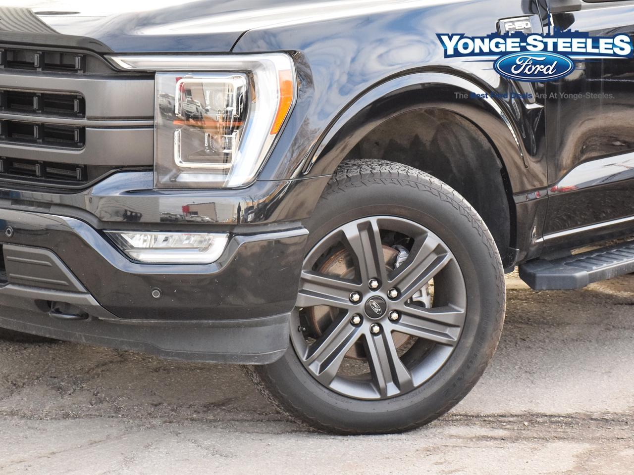 2023 Ford F-150 LARIAT 2.7L ONE OWNER NO ACCIDENT EXCLNT CONDITION Photo