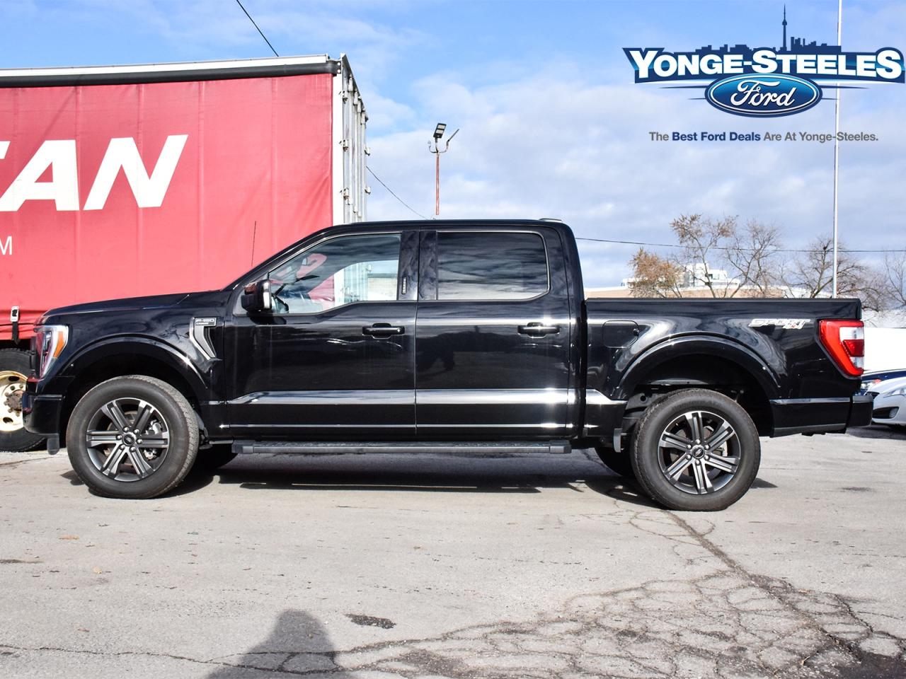 2023 Ford F-150 LARIAT 2.7L ONE OWNER NO ACCIDENT EXCLNT CONDITION Photo