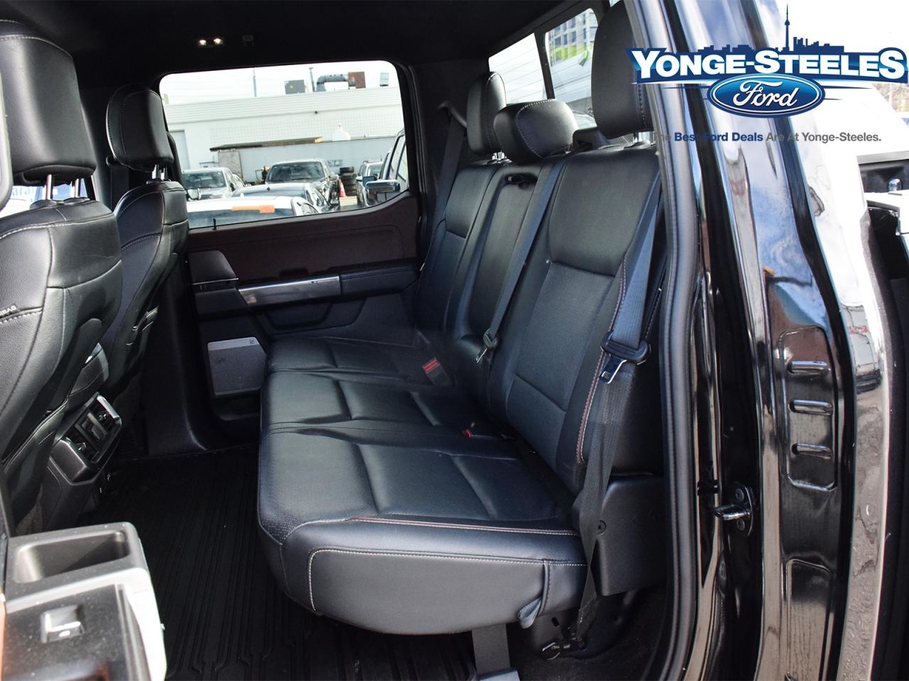 2023 Ford F-150 LARIAT 2.7L ONE OWNER NO ACCIDENT EXCLNT CONDITION Photo