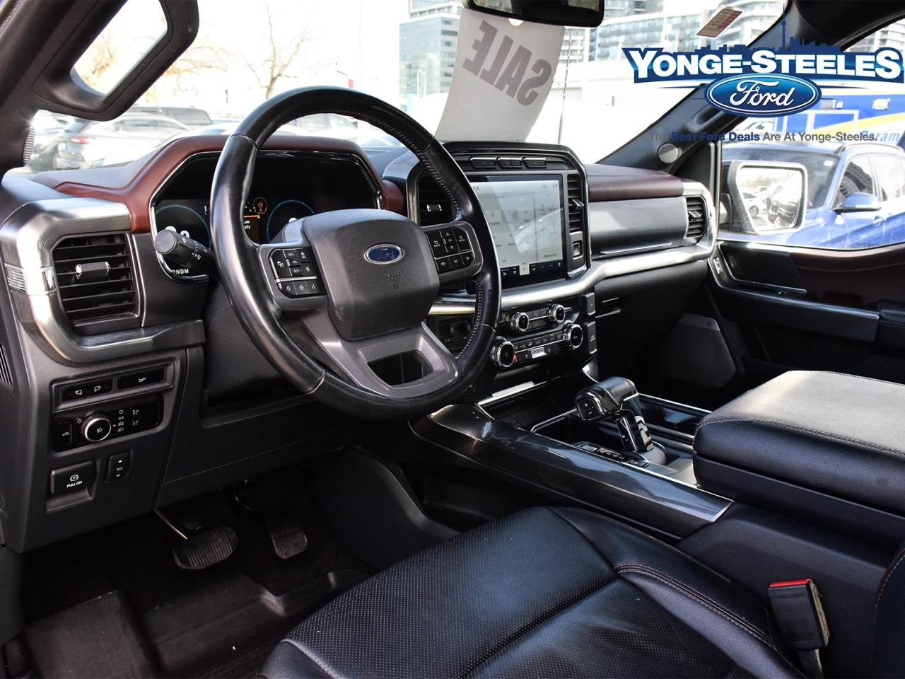 2023 Ford F-150 LARIAT 2.7L ONE OWNER NO ACCIDENT EXCLNT CONDITION Photo