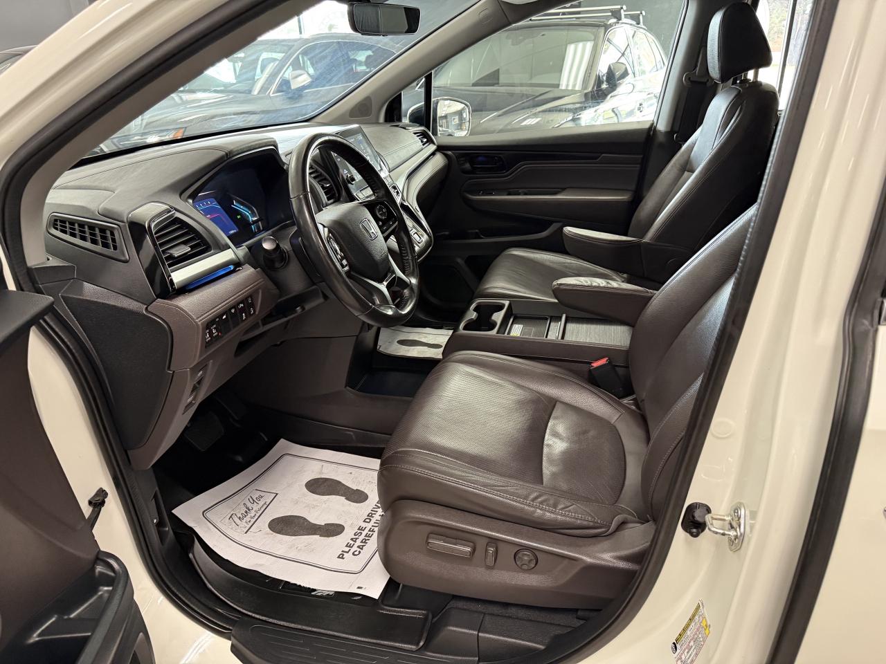 2018 Honda Odyssey Touring Auto**NO ACCIDENTS**VERY CLEAN**DVD** Photo