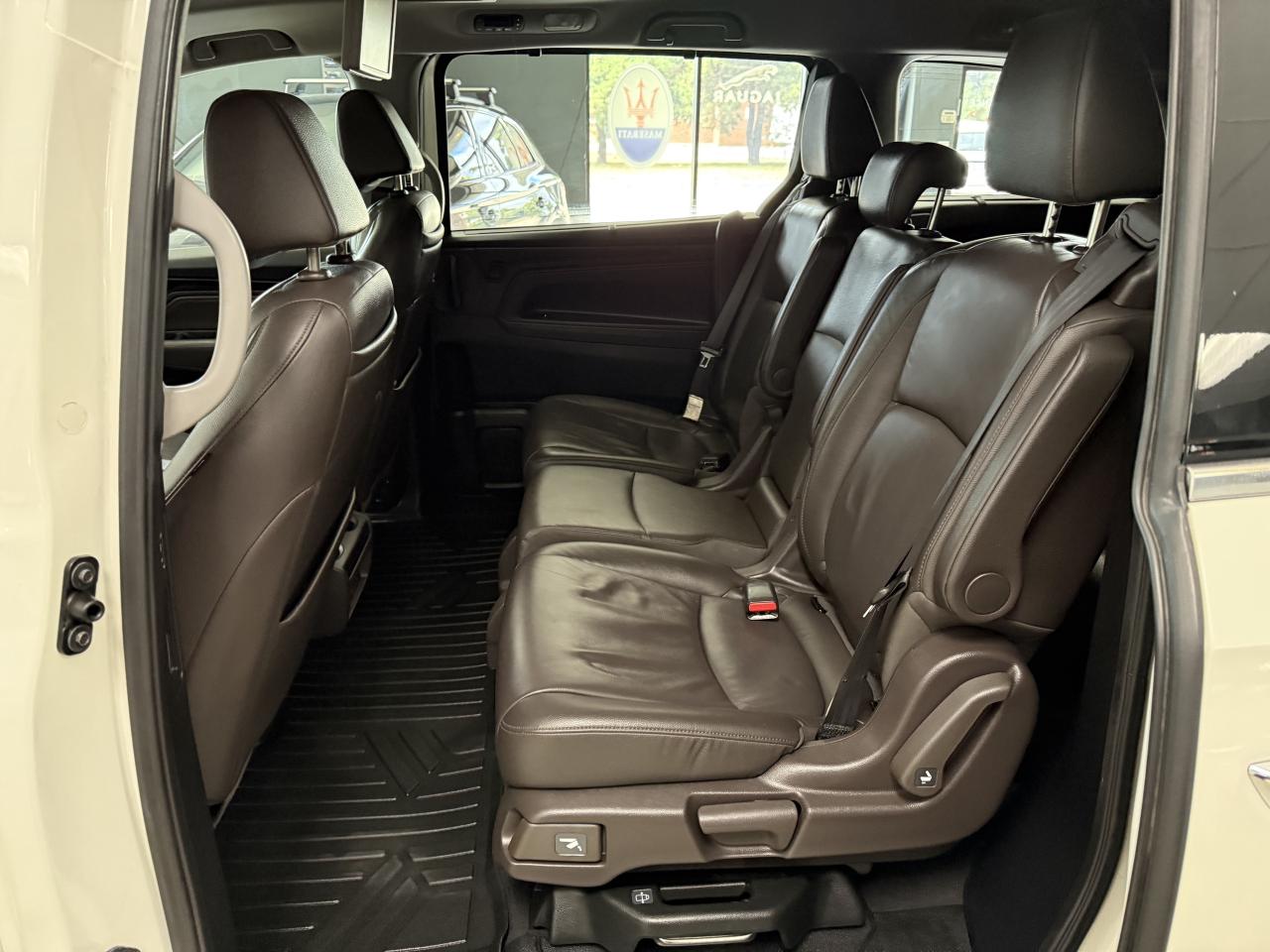 2018 Honda Odyssey Touring Auto**NO ACCIDENTS**VERY CLEAN**DVD** Photo