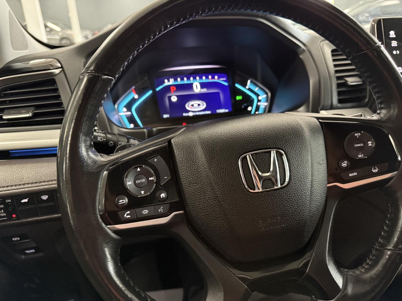 2018 Honda Odyssey Touring Auto**NO ACCIDENTS**VERY CLEAN**DVD** Photo