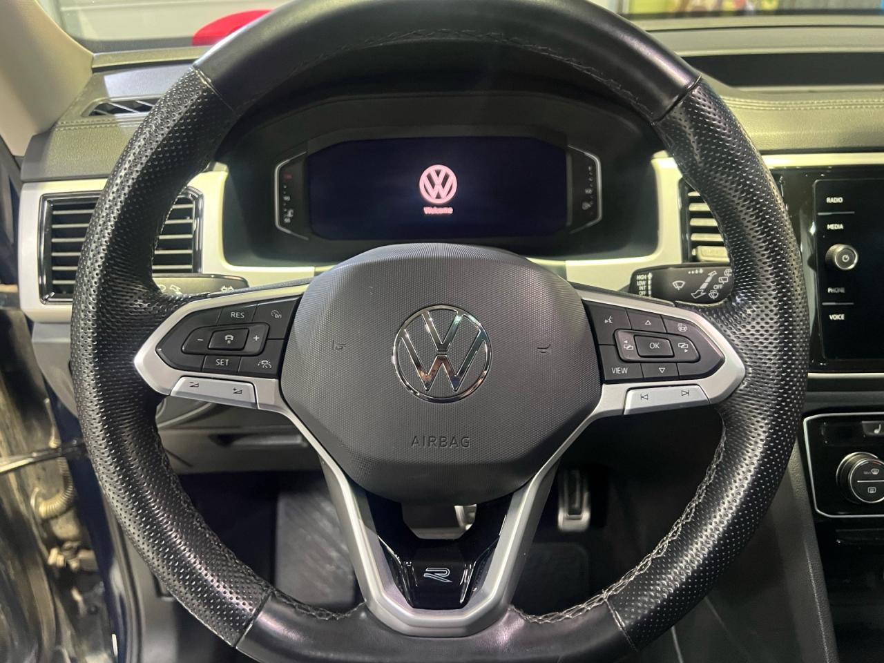 2023 Volkswagen Atlas EXECLINE  R-LINE   NO ACCIDENT   PANO ROOF   NEW B Photo