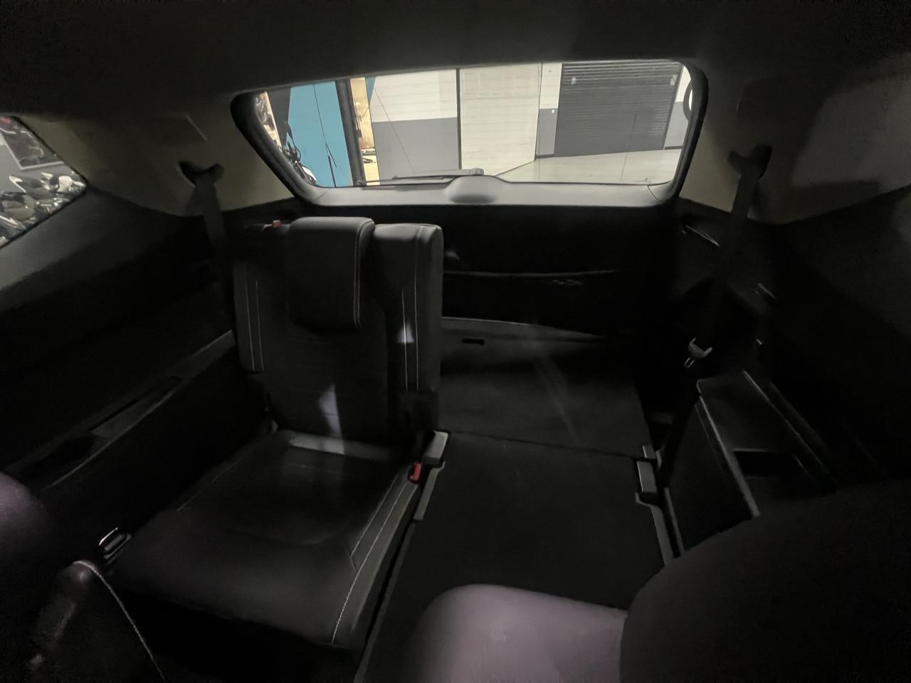 2023 Volkswagen Atlas EXECLINE  R-LINE   NO ACCIDENT   PANO ROOF   NEW B Photo