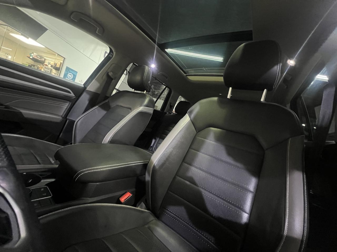 2023 Volkswagen Atlas EXECLINE  R-LINE   NO ACCIDENT   PANO ROOF   NEW B Photo