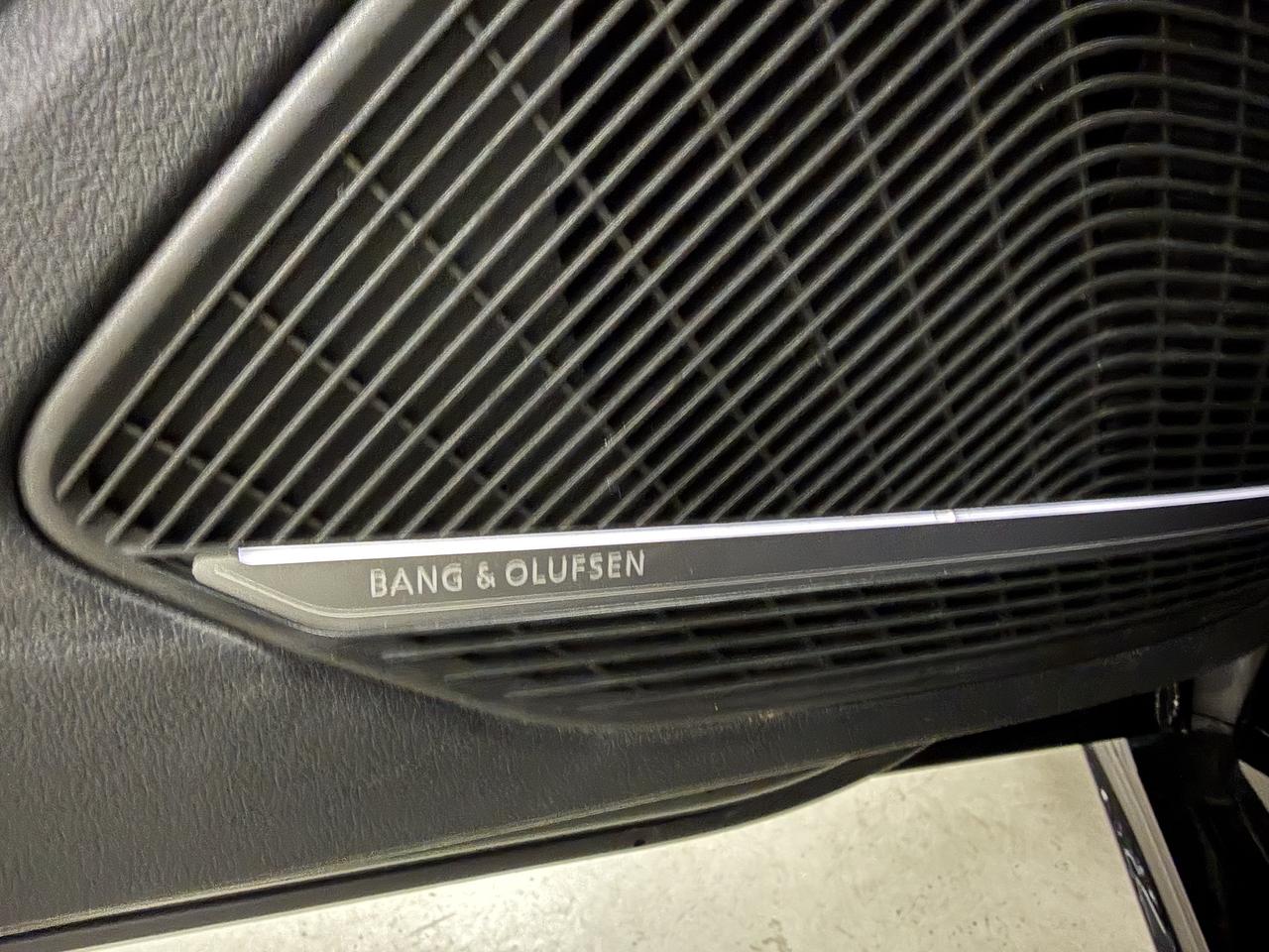 2020 Audi S5 Coupe Technik 3.0 TFSI quattro**BLACK OPTICS**WOW RED IN Photo