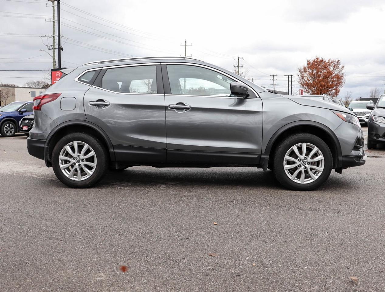 2023 Nissan Qashqai SV AWD !!! NO ACCIDENTS !!! LOW KM !!! SUNROOF   A Photo4