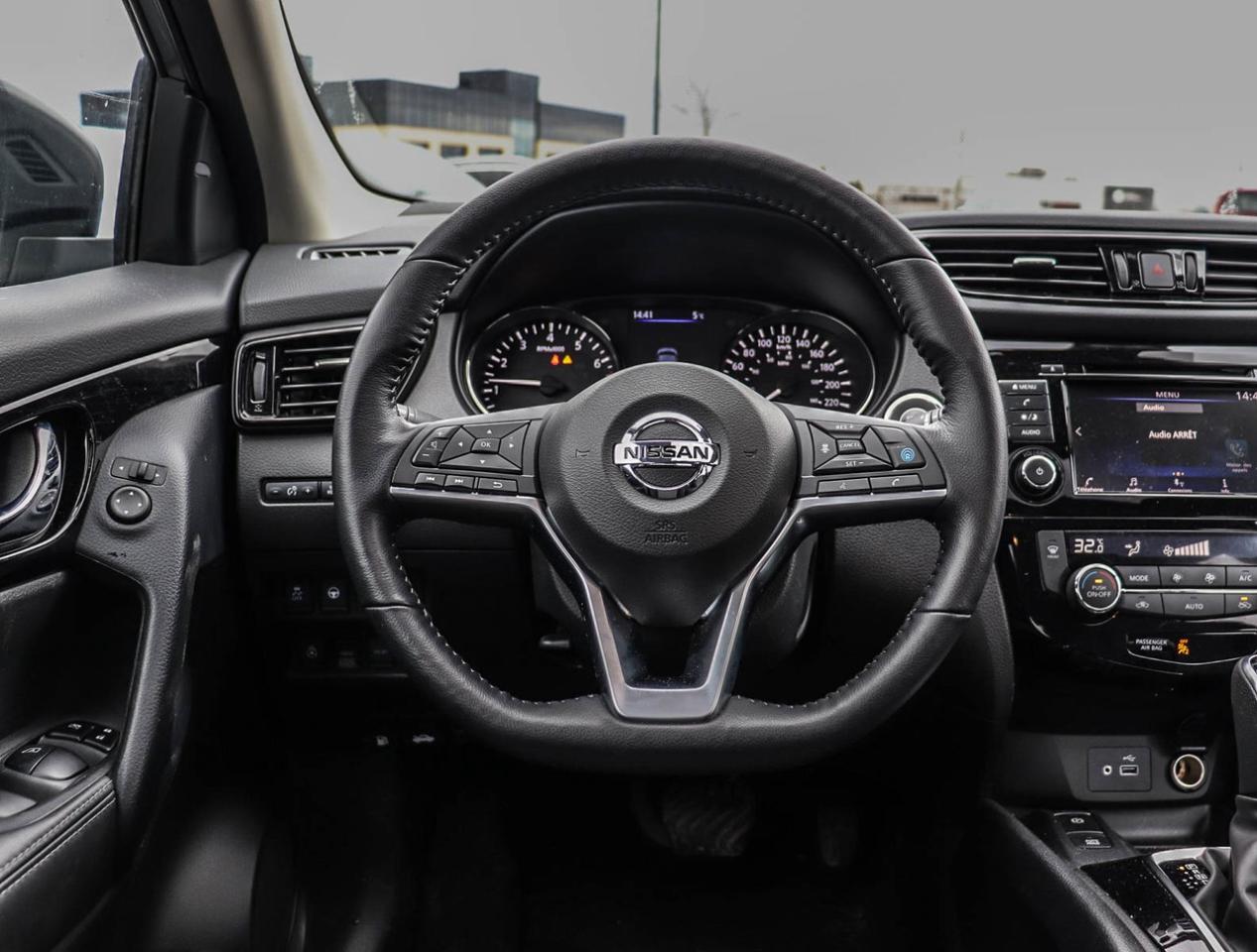 2023 Nissan Qashqai SV AWD !!! NO ACCIDENTS !!! LOW KM !!! SUNROOF   A Photo