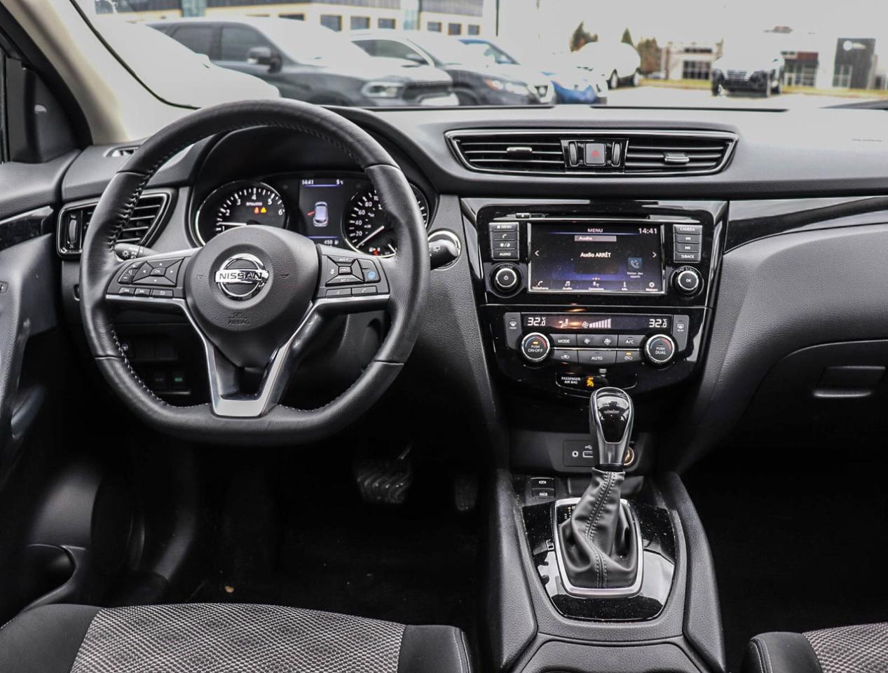 2023 Nissan Qashqai SV AWD !!! NO ACCIDENTS !!! LOW KM !!! SUNROOF   A Photo