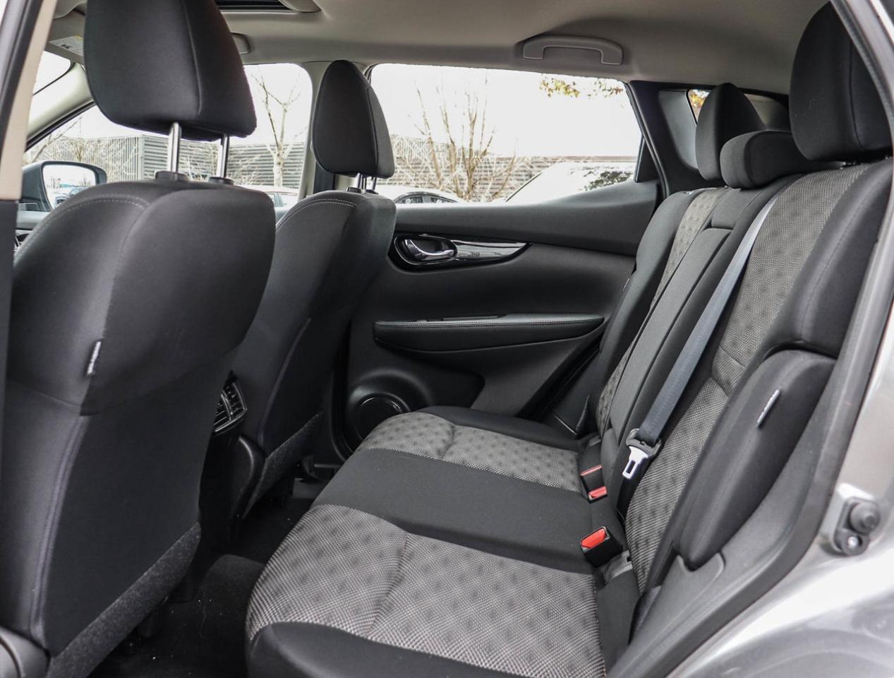 2023 Nissan Qashqai SV AWD !!! NO ACCIDENTS !!! LOW KM !!! SUNROOF   A Photo