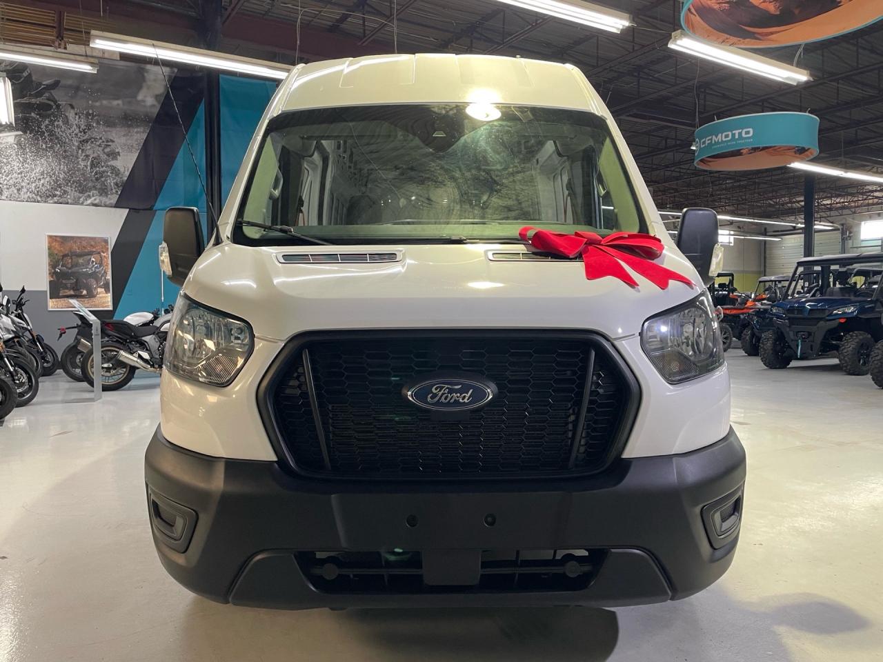 2021 Ford Transit Cargo Van T-250 148 EL   EXTRA LONG   CAMERA   HIGH ROOF Photo