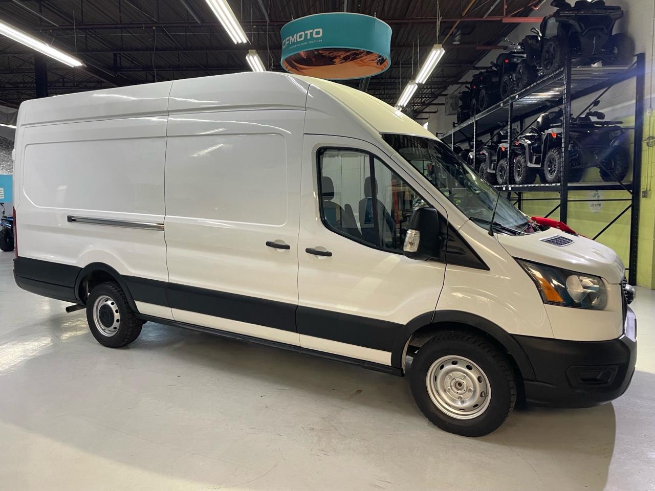 2021 Ford Transit Cargo Van T-250 148 EL   EXTRA LONG   CAMERA   HIGH ROOF Photo