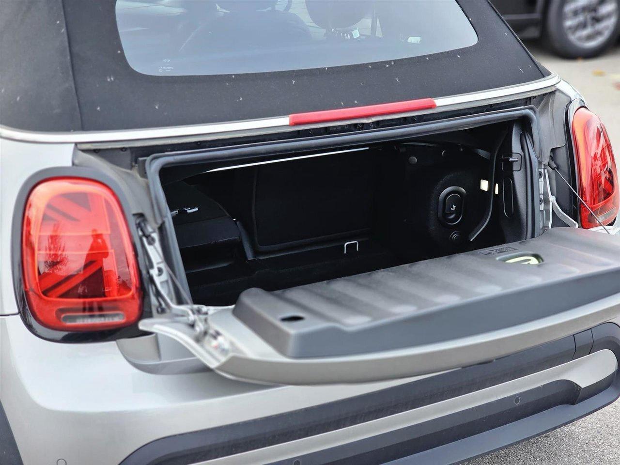 2024 MINI Convertible Cooper 1.5l 3 cyl turbo !!! NO ACCIDENTS !!! LOW K Photo