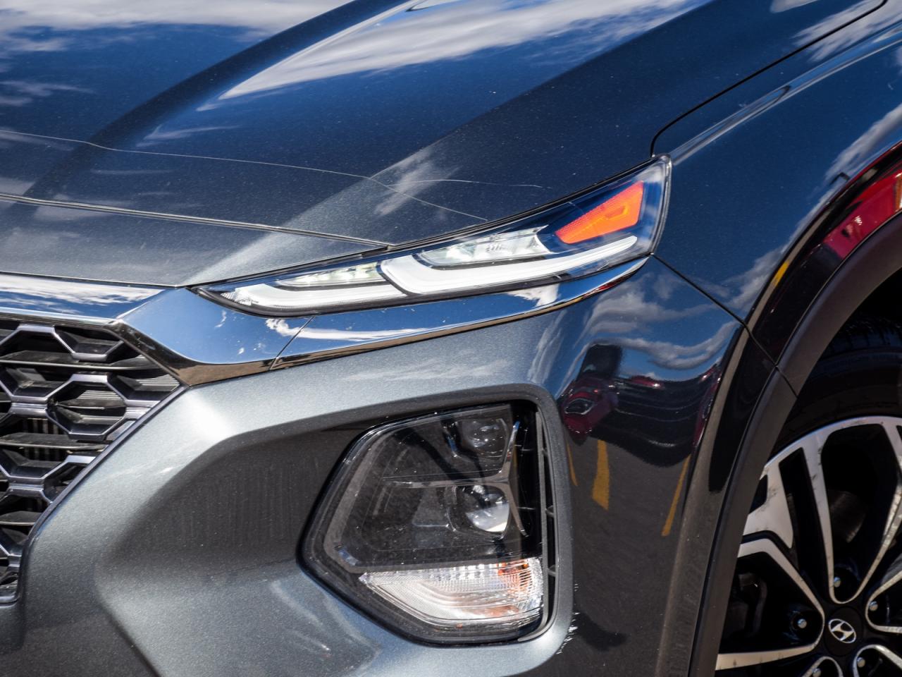 2020 Hyundai Santa Fe AWD   Fully Loaded, 1owner, No Accidents Photo