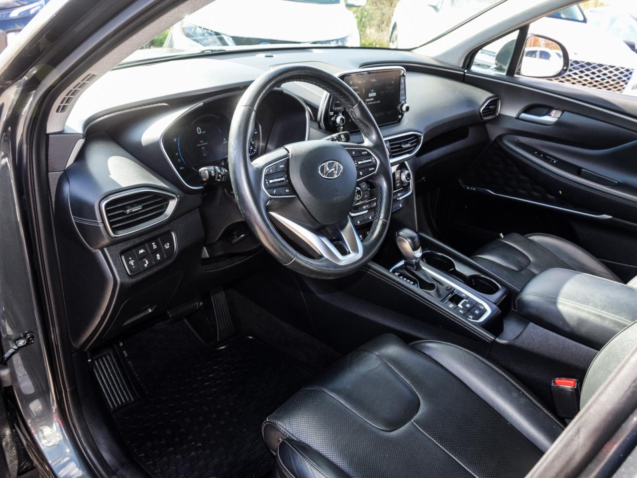 2020 Hyundai Santa Fe AWD   Fully Loaded, 1owner, No Accidents Photo