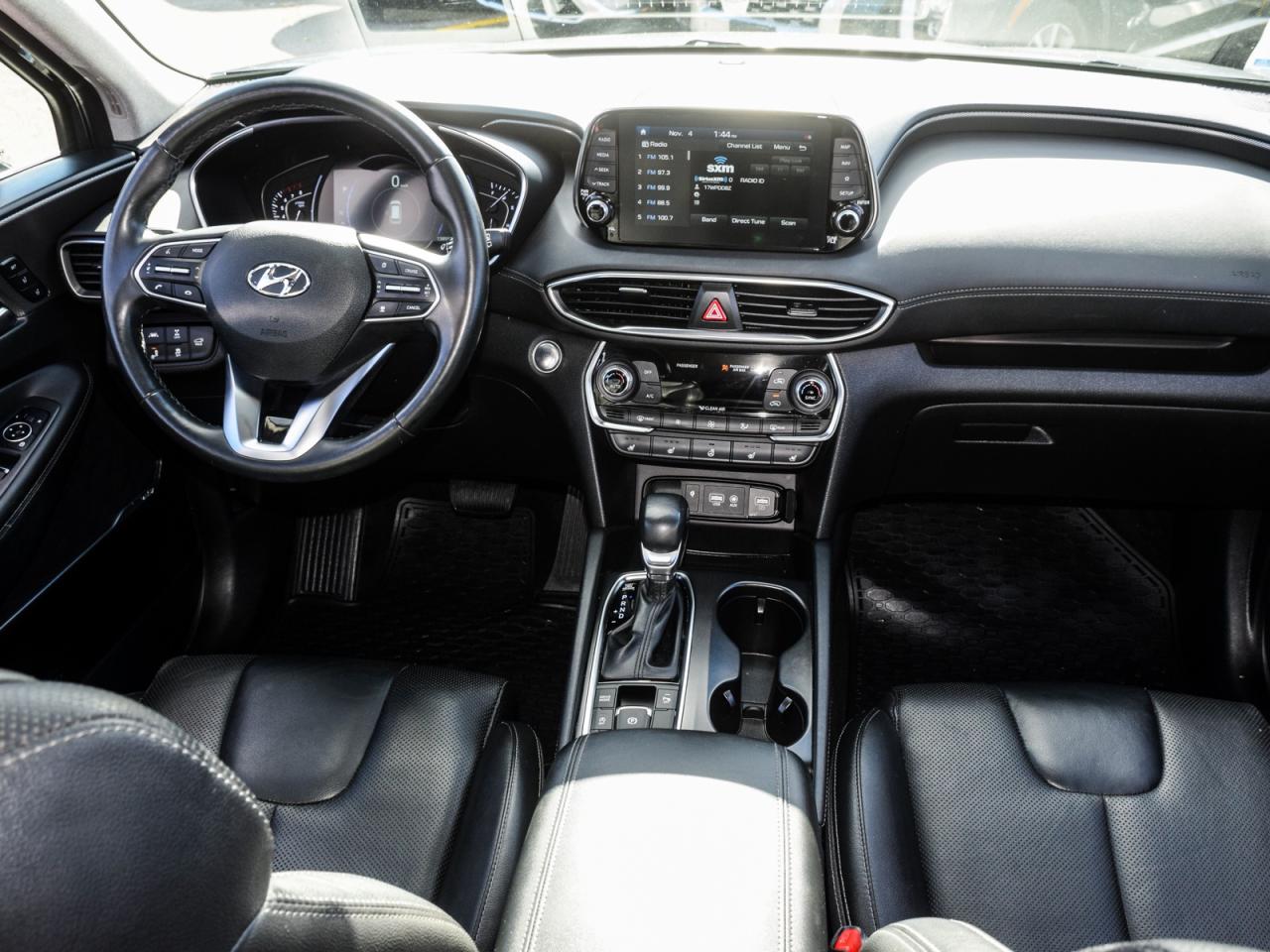 2020 Hyundai Santa Fe AWD   Fully Loaded, 1owner, No Accidents Photo