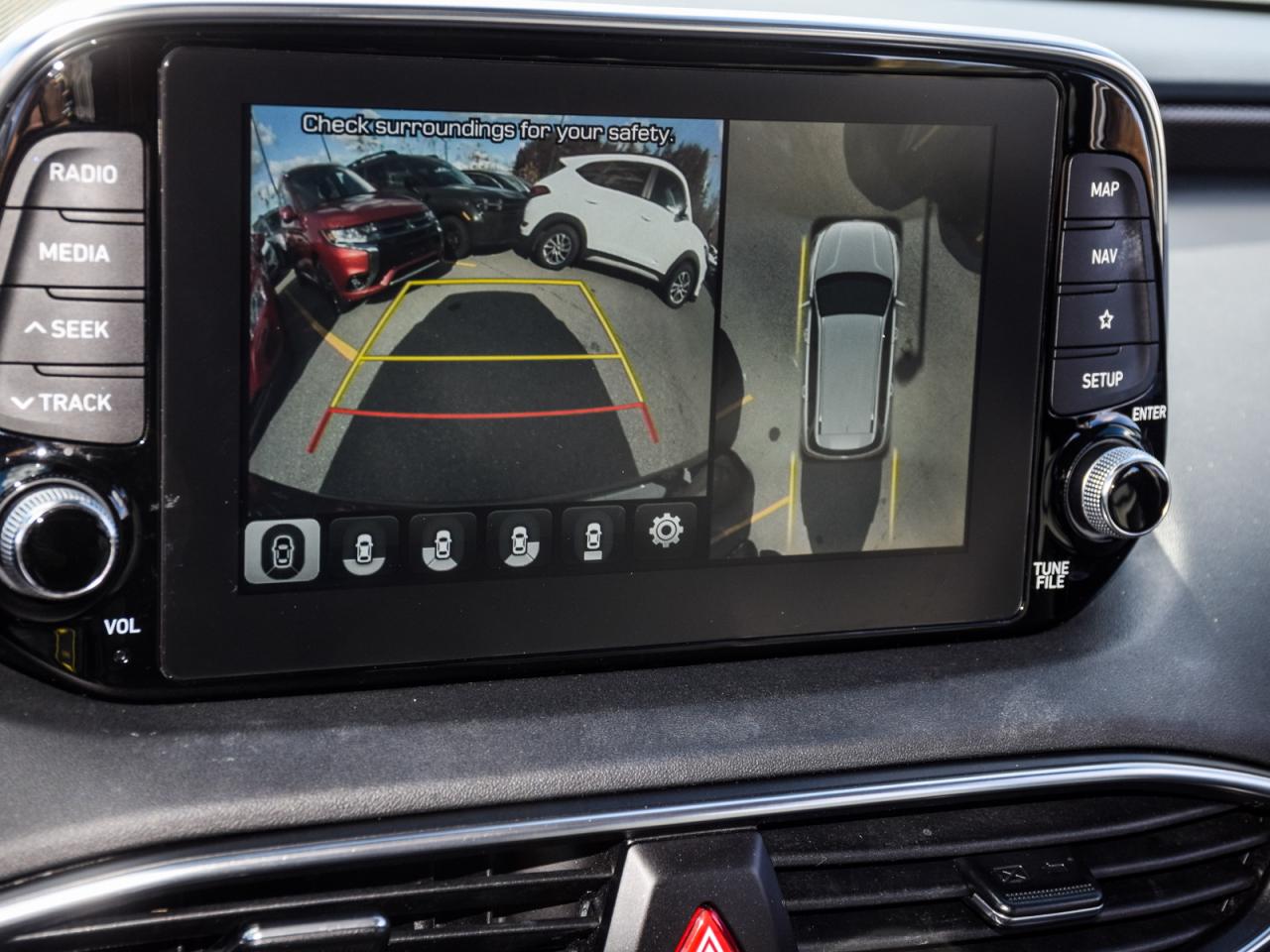 2020 Hyundai Santa Fe AWD   Fully Loaded, 1owner, No Accidents Photo