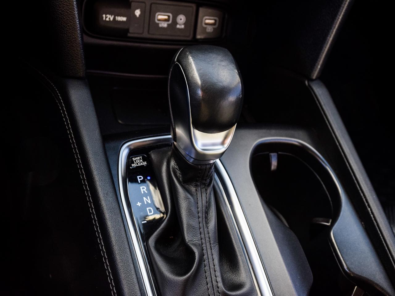 2020 Hyundai Santa Fe AWD   Fully Loaded, 1owner, No Accidents Photo