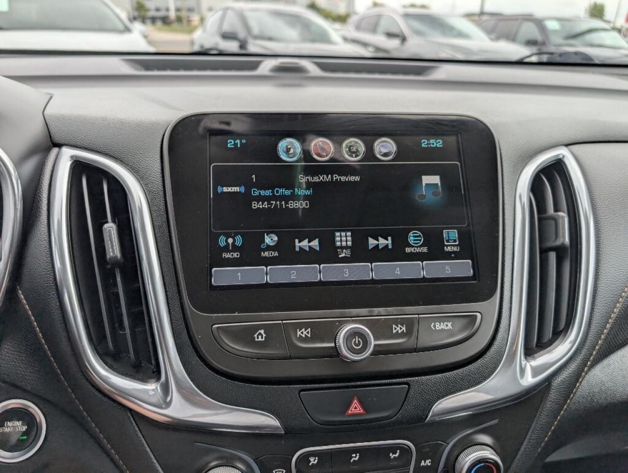 2018 Chevrolet Equinox Premier AWD   LEATHER   CAMERA   HTD SEATS Photo