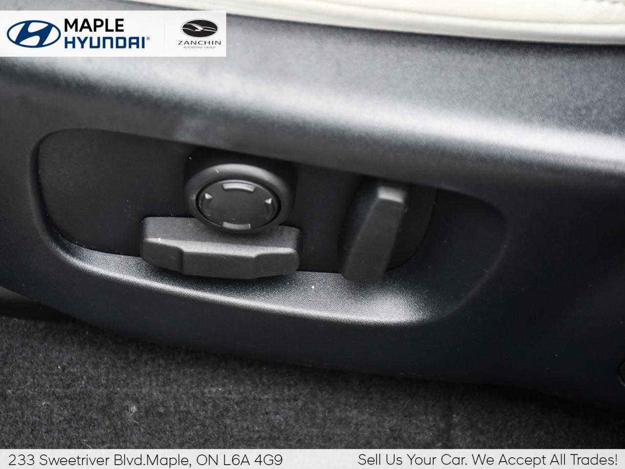 2020 Land Rover Range Rover Velar LOW KMS   No Accidents   #1 Price Rank Value Photo