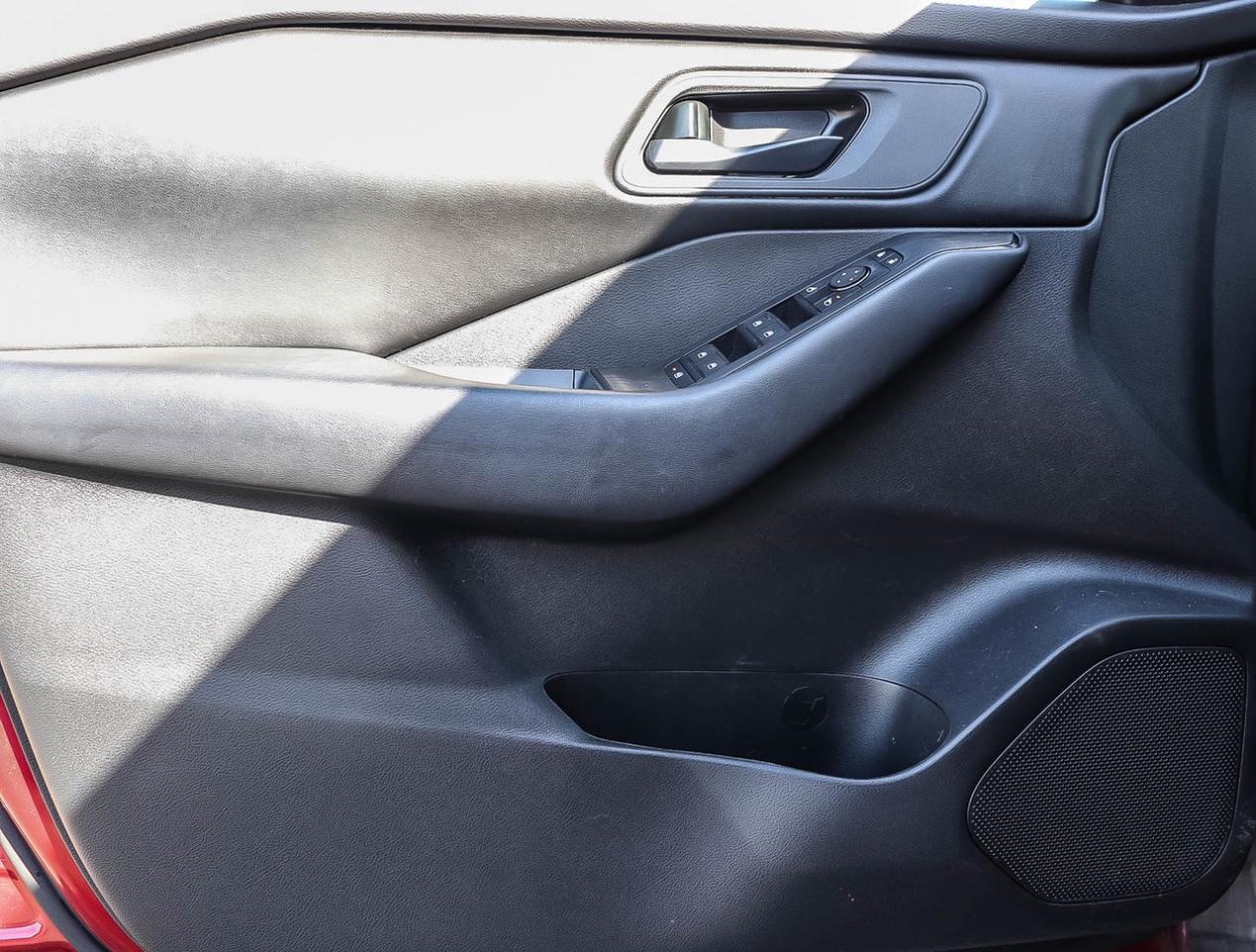 2024 Nissan Rogue S Photo