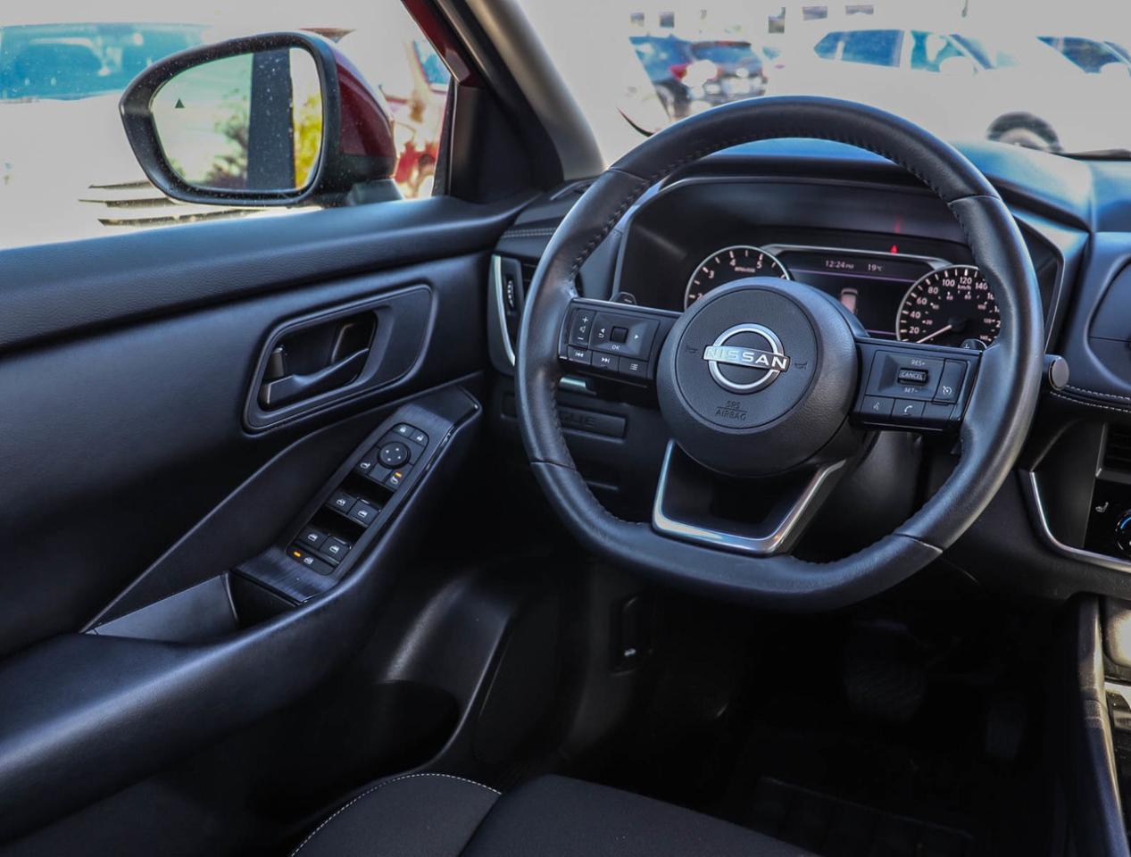 2024 Nissan Rogue S Photo