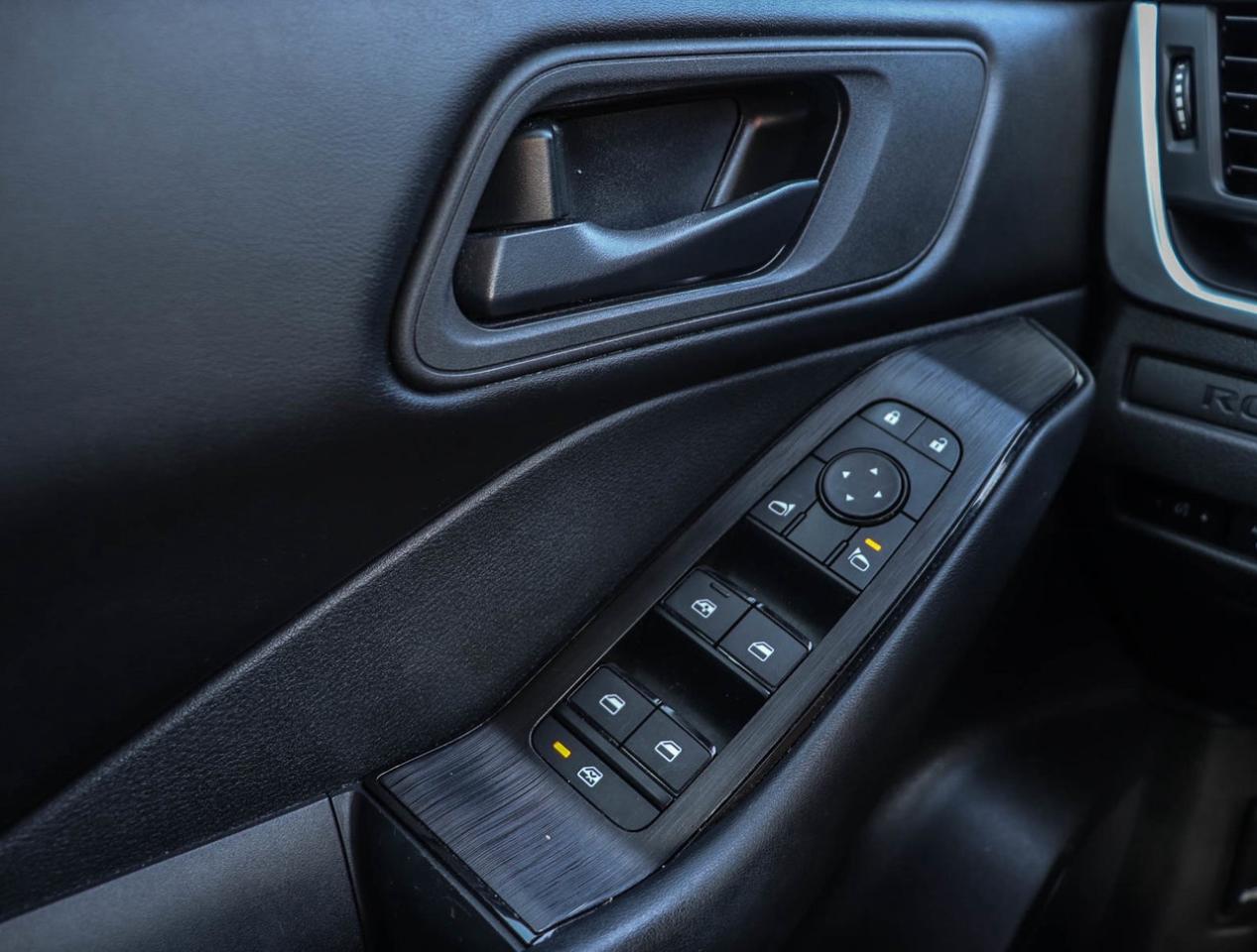 2024 Nissan Rogue S Photo