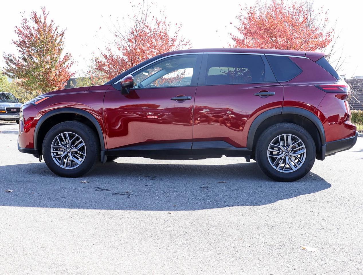 2024 Nissan Rogue S GREAT RATES Photo