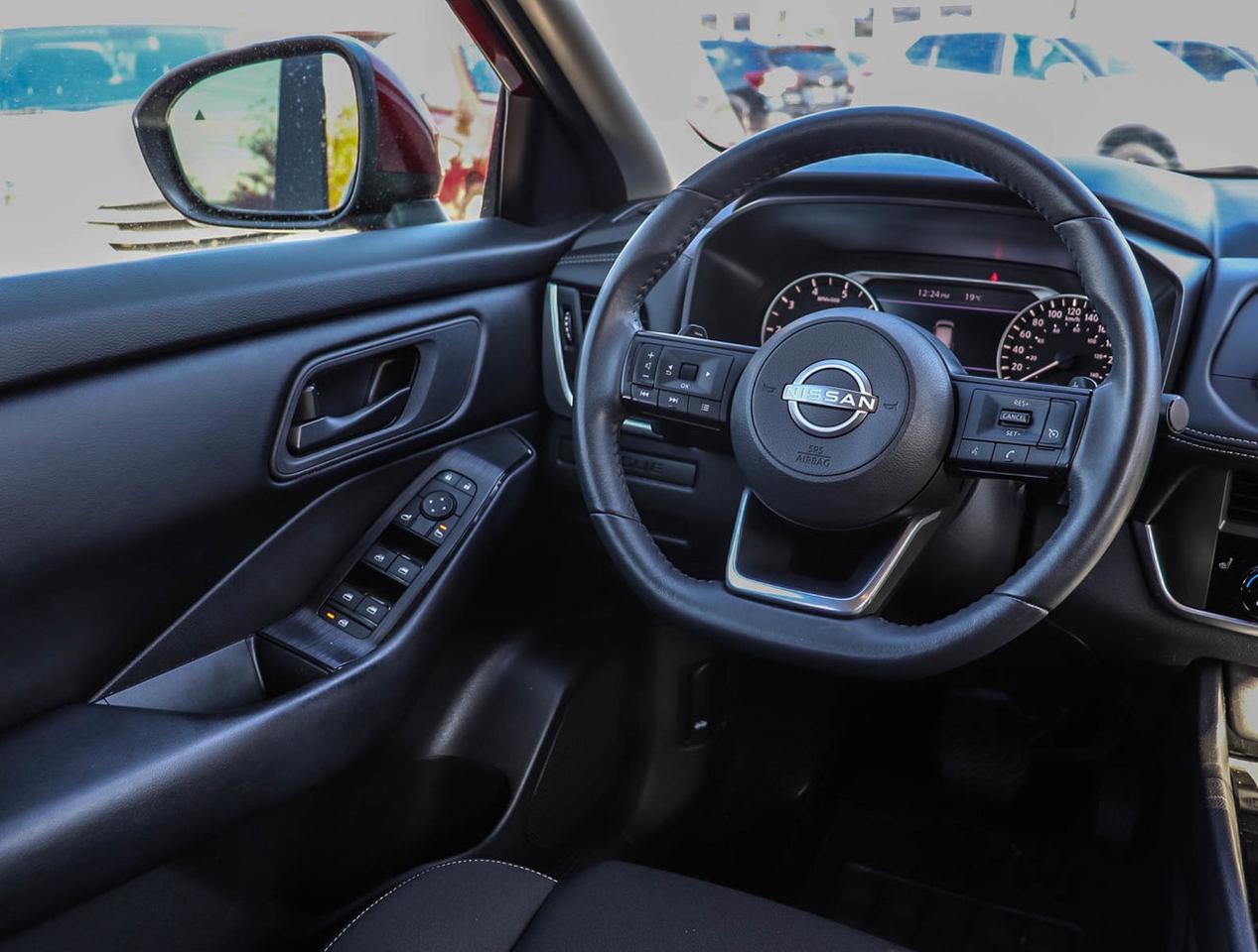 2024 Nissan Rogue S GREAT RATES Photo