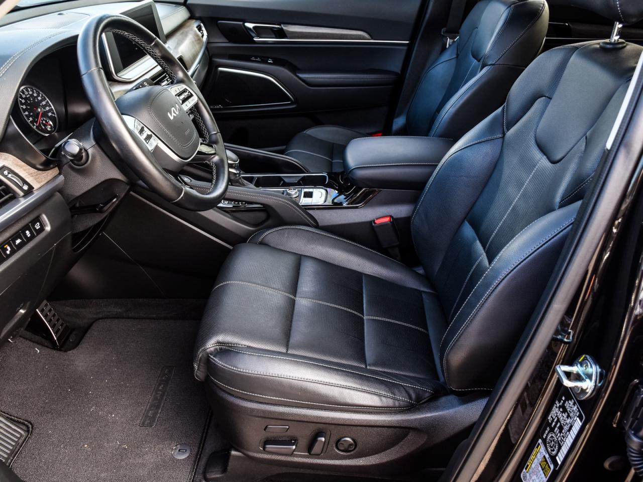 2022 Kia Telluride AWD   1owner, Full Serv Hist, Best In Price Value Photo