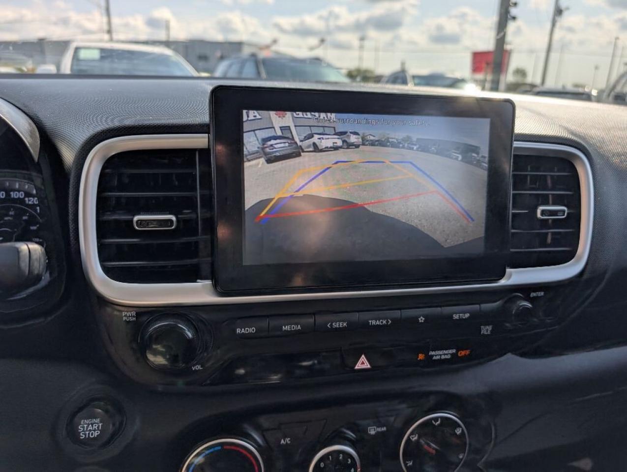2022 Hyundai Venue Preferred   CAMERA   HTD SEATS   CARPLAY Photo