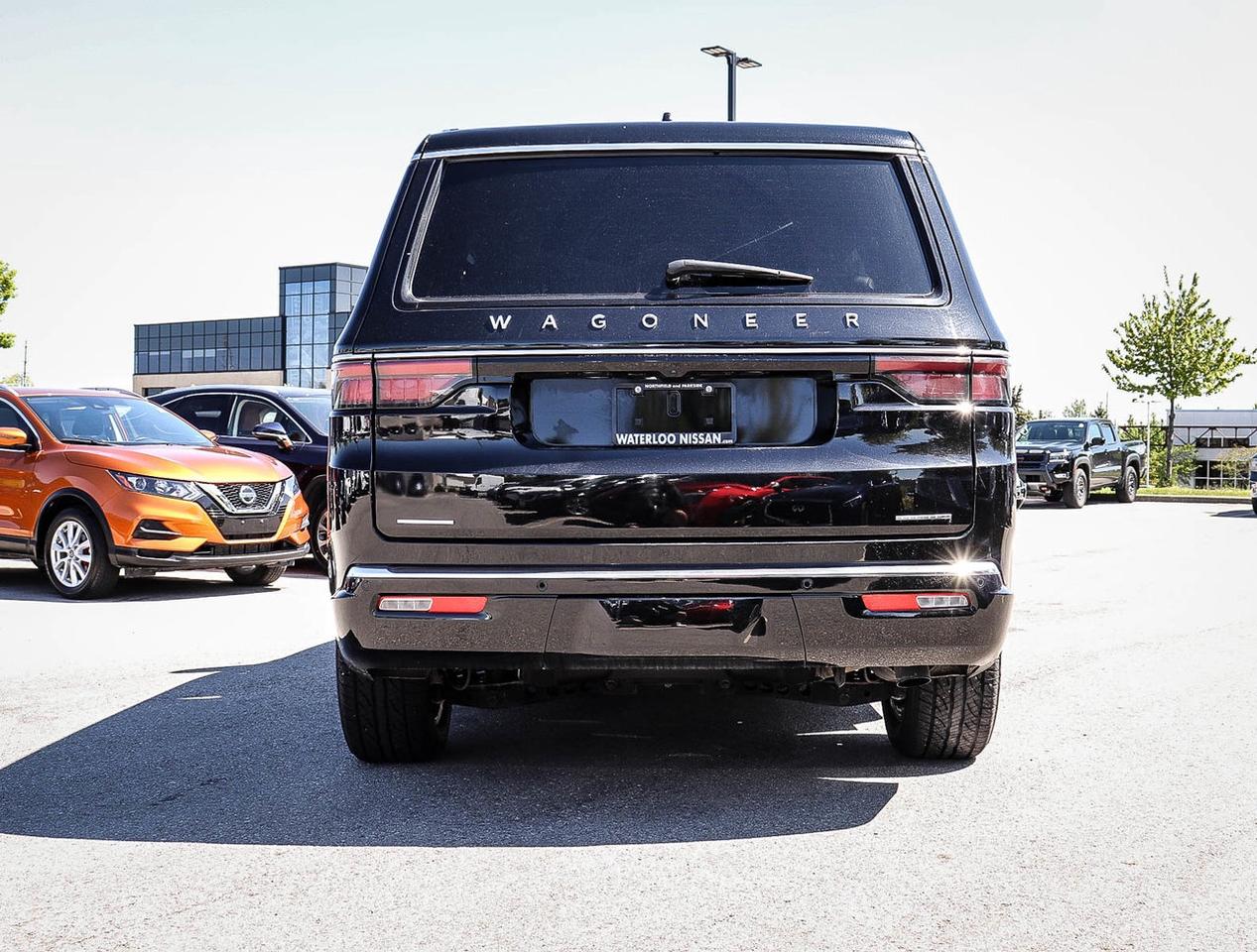 2023 Jeep Wagoneer Series II Photo