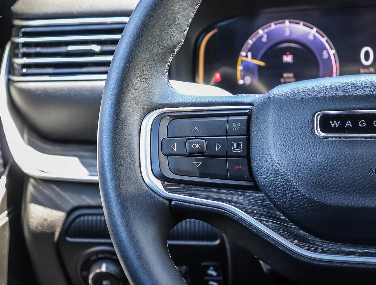 2023 Jeep Wagoneer Series II Photo