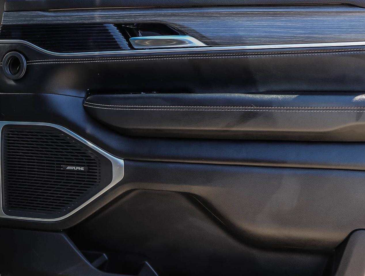 2023 Jeep Wagoneer Series II Photo