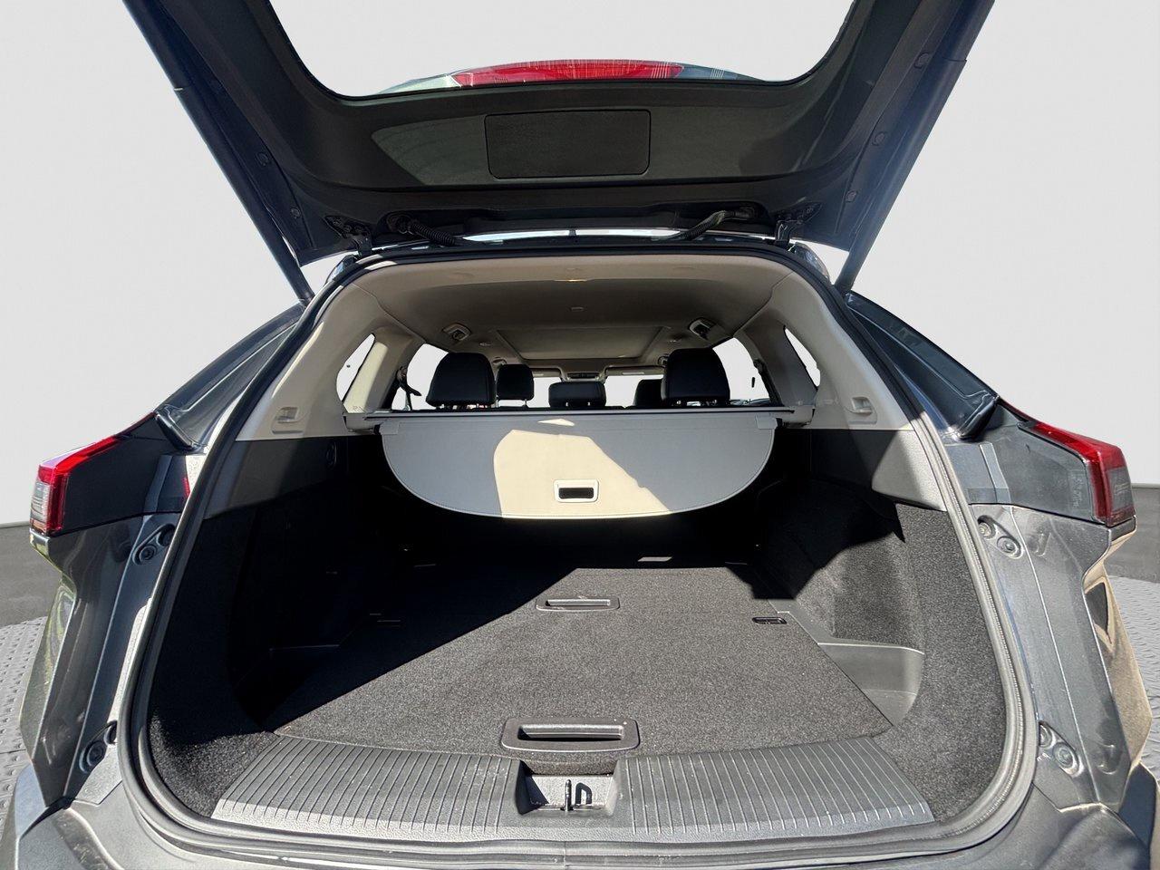 2023 Nissan Rogue SL Leather AWD Photo