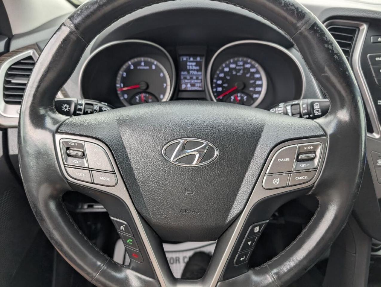 2015 Hyundai Santa Fe XL PREMIUM  V6 AWD  7 PASSENGER   HEATED SEATS Photo