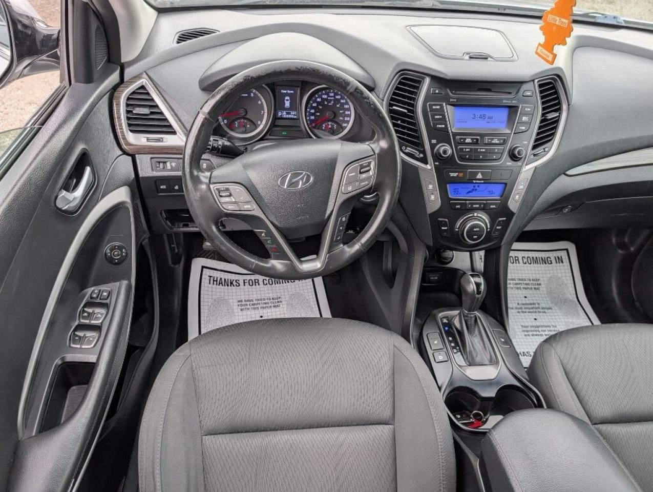 2015 Hyundai Santa Fe XL PREMIUM  V6 AWD  7 PASSENGER   HEATED SEATS Photo