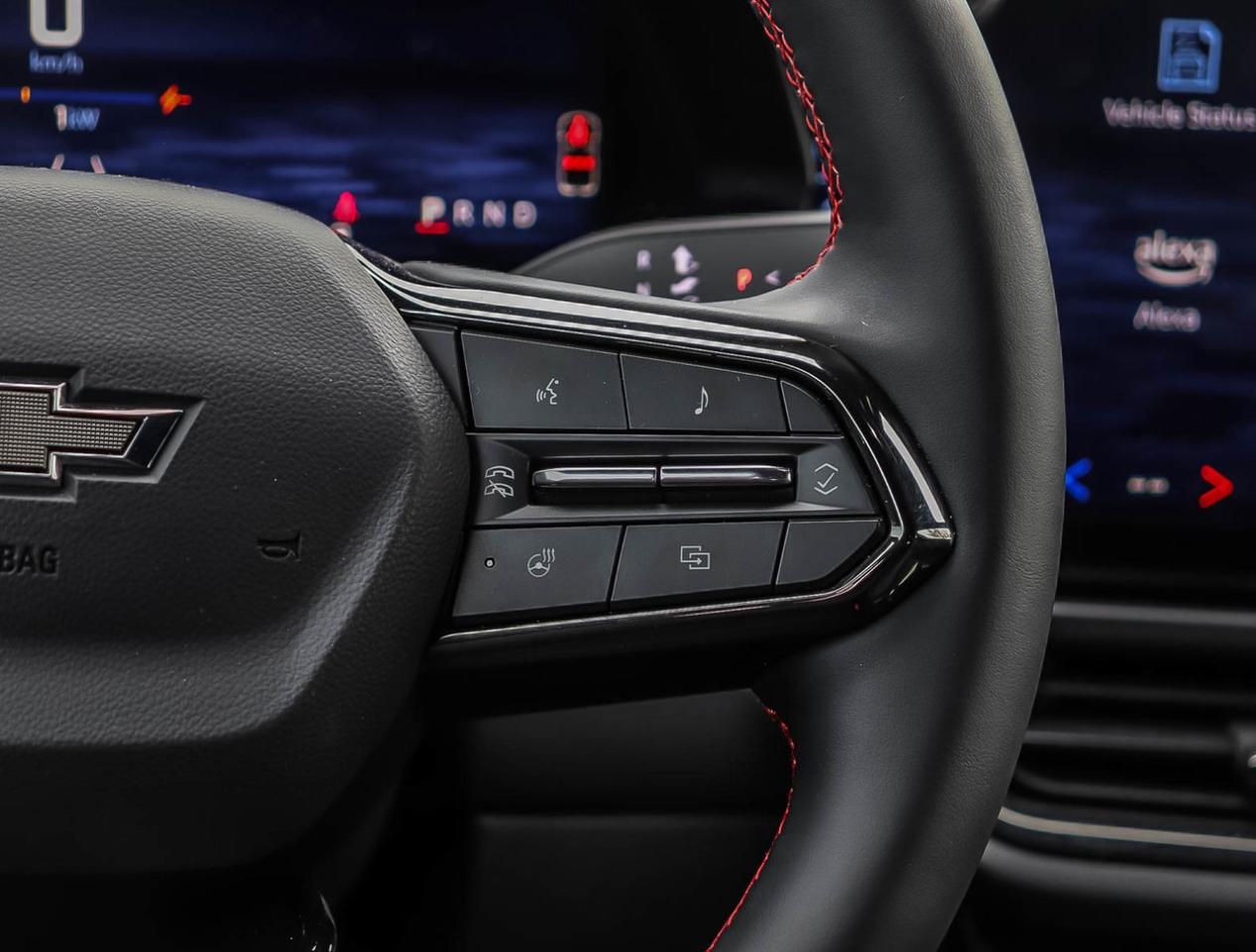 2025 Chevrolet Equinox EV RS FWD GM-estimated 513 km !!! NO ACCIDENTS !!! HE Photo