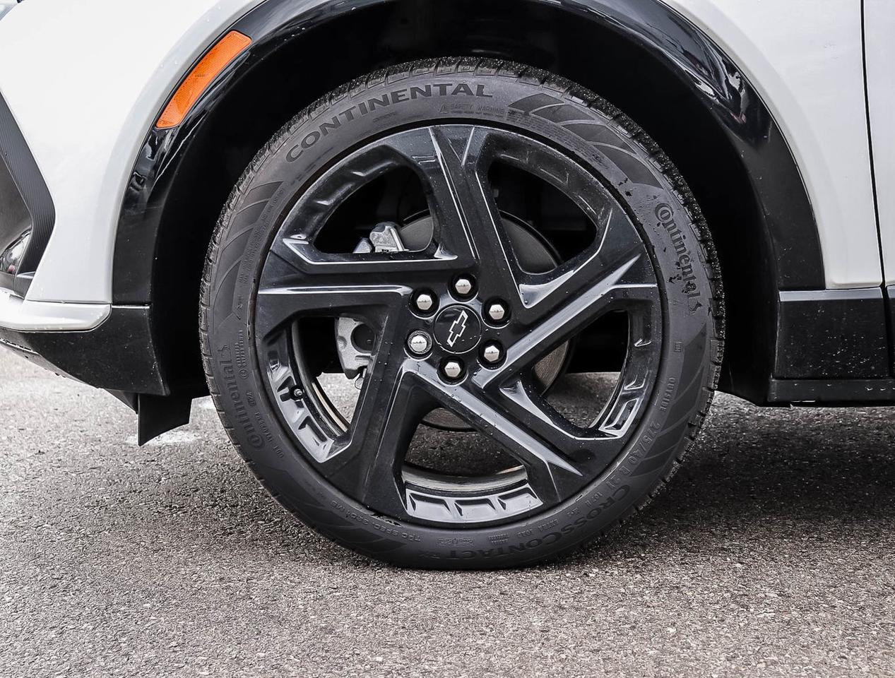 2025 Chevrolet Equinox EV RS FWD GM-estimated 513 km !!! NO ACCIDENTS !!! HE Photo