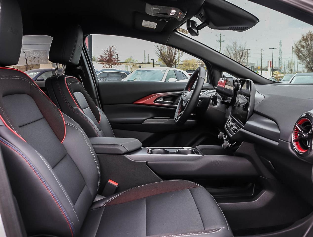 2025 Chevrolet Equinox EV RS FWD GM-estimated 513 km !!! NO ACCIDENTS !!! HE Photo