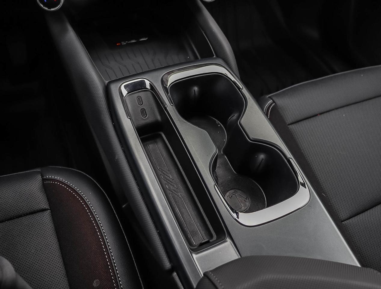 2025 Chevrolet Equinox EV RS FWD GM-estimated 513 km !!! NO ACCIDENTS !!! HE Photo